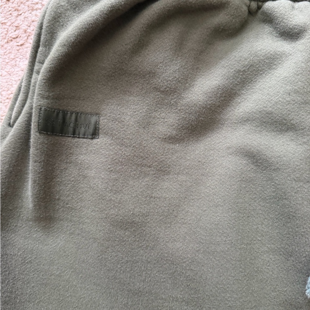 SET Active Olive Green Pullover Hoodie / Pants - Picture 5 of 6